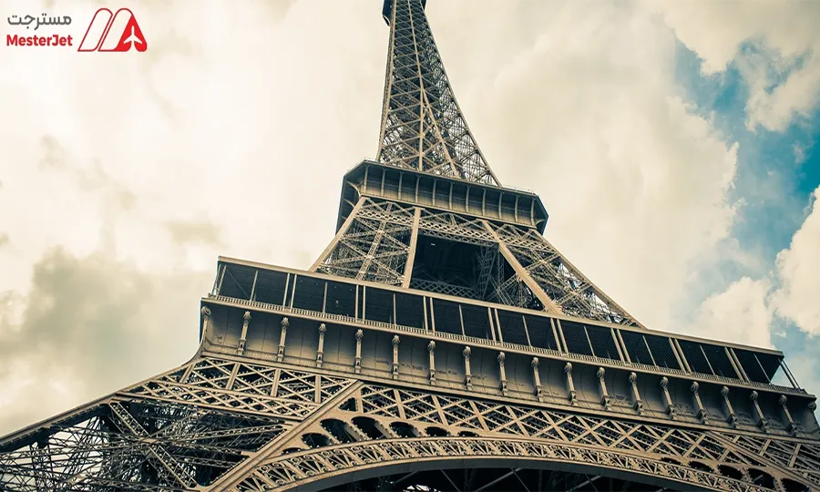 ارزانترین زمان سفر به فرانسه